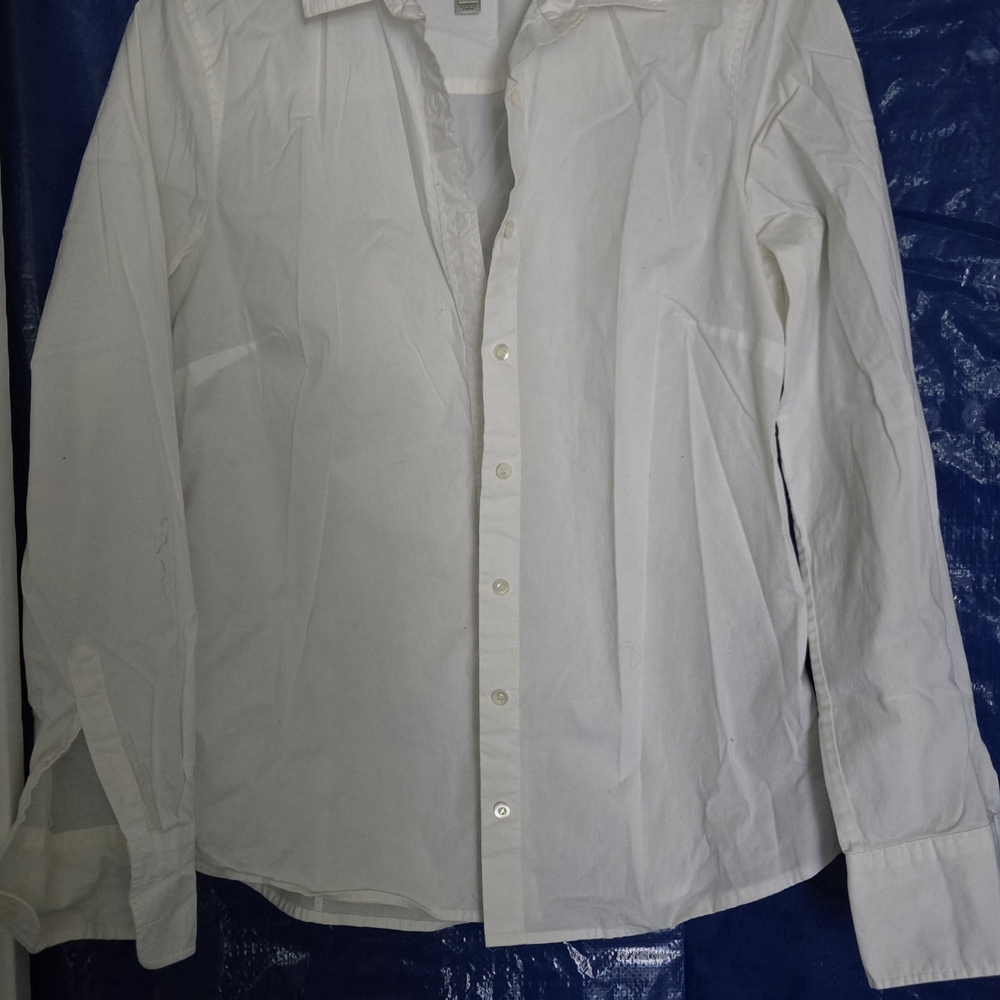 Women's Tapered White Button-Down Shirt, Small